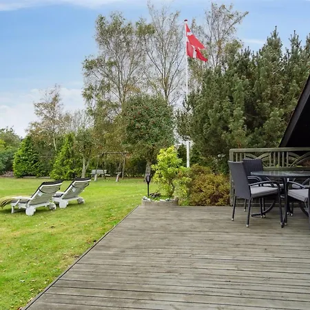 Elisej - 100m From The Sea By Interhome